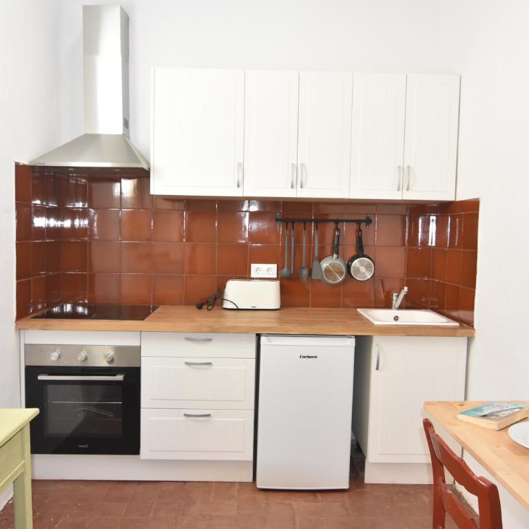 RNET - Sant Sebastia - Roses Centre - Two-Bedroom Apartment - 11