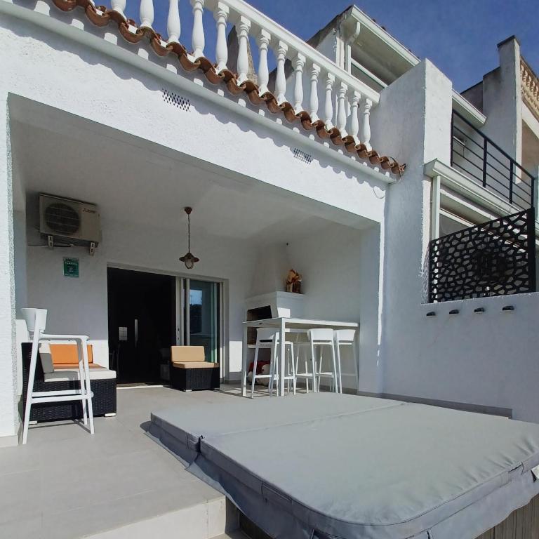 Plage à 500 m, Maison haut de gamme avec amarre privée, accès mer en 5 min sans pont, jacuzzi - Villa de 3 dormitorios - 15