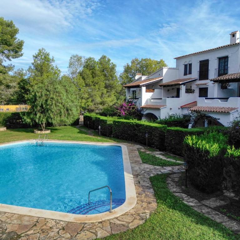 Trebol - Apartamento con vistas a la piscina - 1