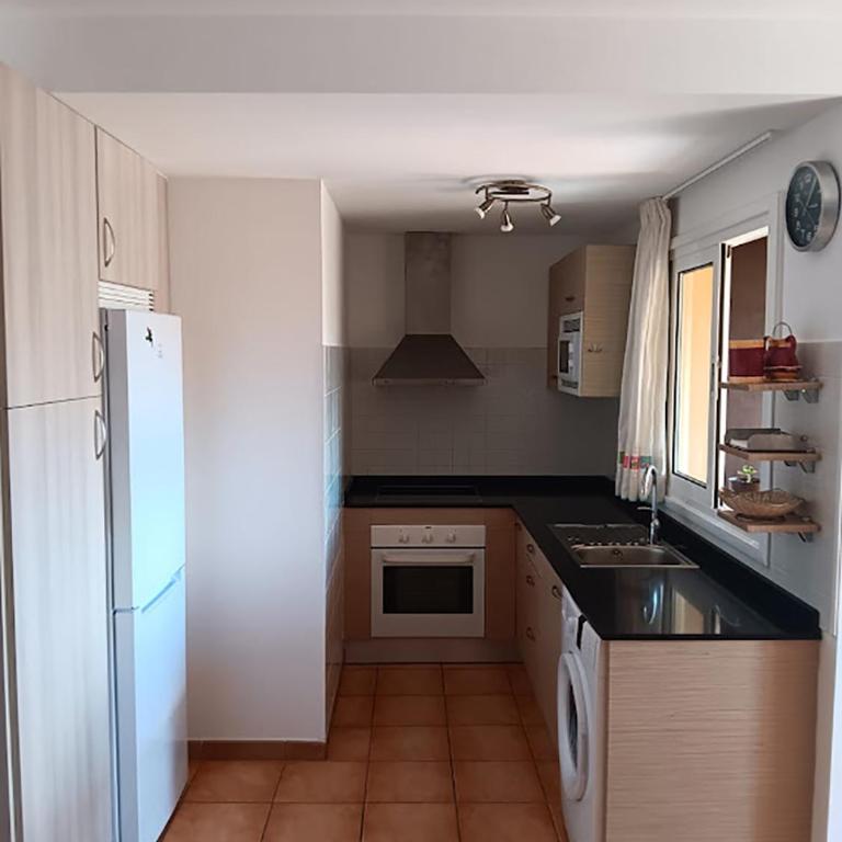 Brisas Fuerteventura: optic fiber,solarium,BBQ - Two-Bedroom Apartment - 24