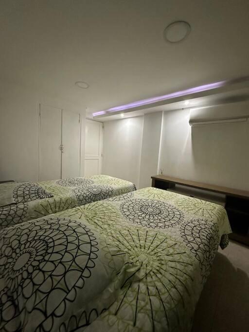 Cómodo apto frente al mar, excelente ubicación. - Two-Bedroom Apartment - 2