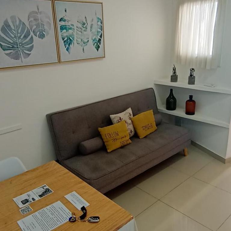 Nikemen, moderno dpto con patio y cochera cubierta - Apartamento de 1 dormitorio - 2