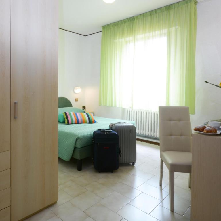 Albergo Martini - Camera Matrimoniale/Doppia con Letti Singoli - 23