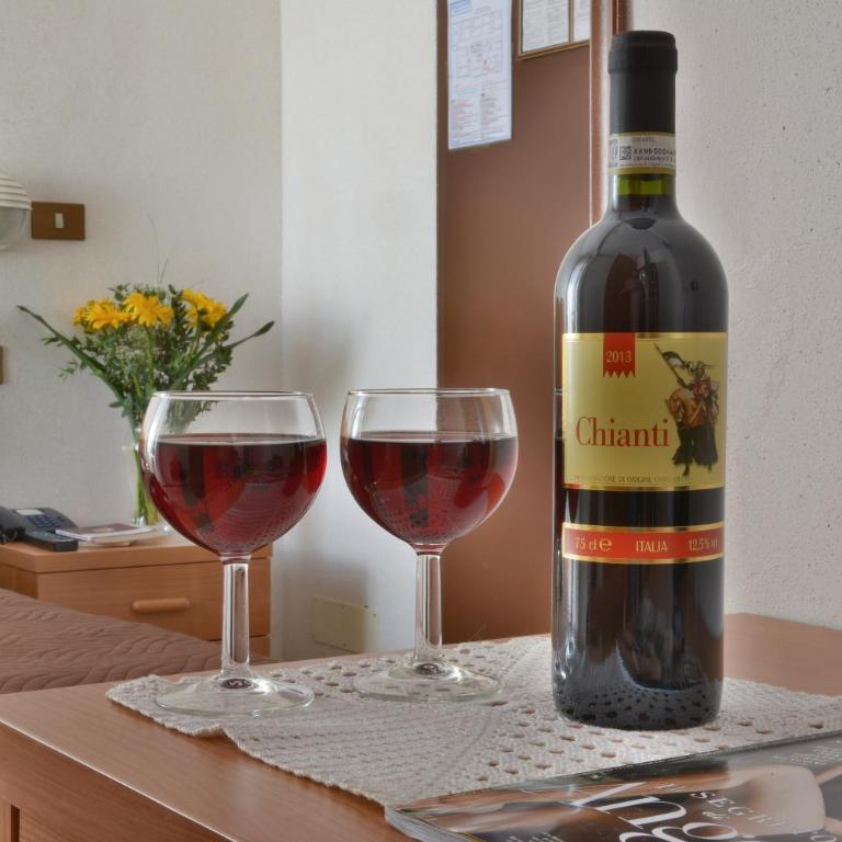 Albergo Martini - Camera Matrimoniale/Doppia con Letti Singoli - 37