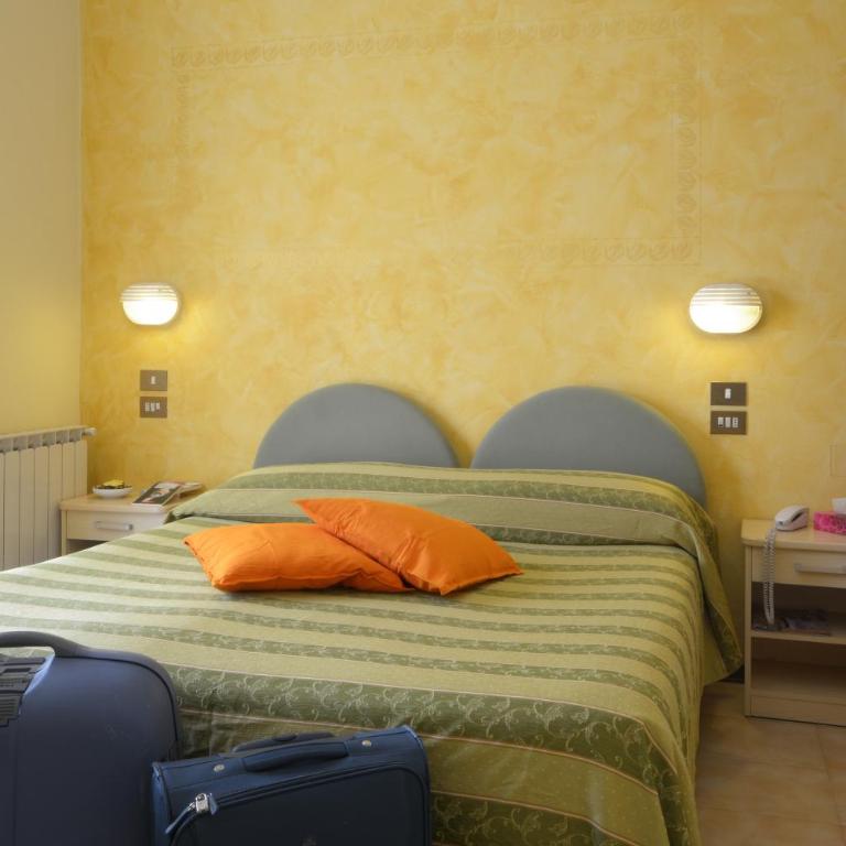Albergo Martini - Camera Matrimoniale/Doppia con Letti Singoli - 38