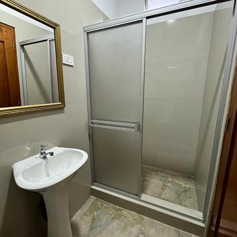 Fitzcarrald Hotel - Twin Room with Bathroom - 5