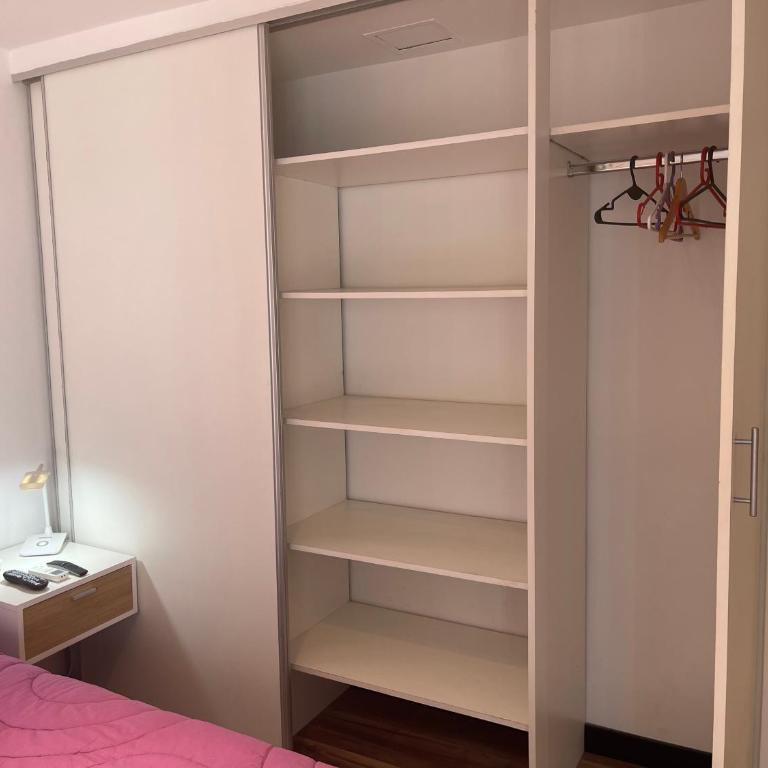 Departamento con PILETA y gran balcón terraza con quincho y asador propio - Apartamento de 1 dormitorio - 15