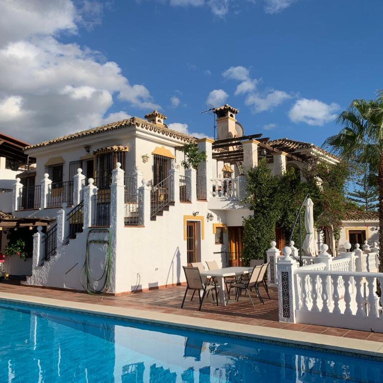Casa Hermosa Mijas- 7 bedroom villa-sleeps 14 - Villa - 20