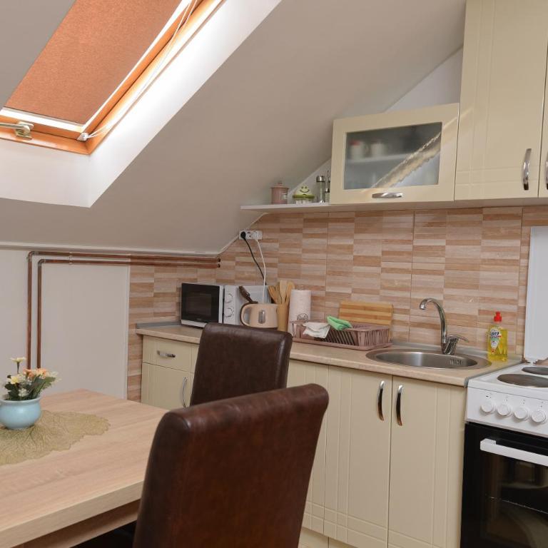 Capitol Apartmani - Apartman sa 2 Spavaće Sobe - 10