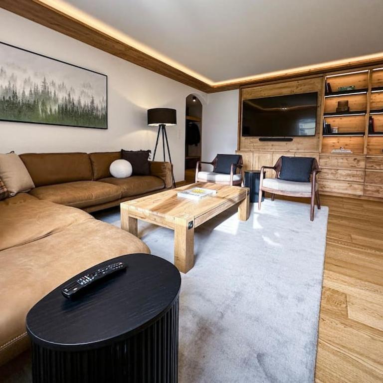 Chic Alpine Elegance: Designer Retreat in Samedan - Apartment mit 3 Schlafzimmern - 2