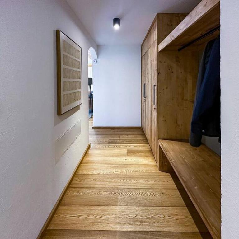 Chic Alpine Elegance: Designer Retreat in Samedan - Apartment mit 3 Schlafzimmern - 3
