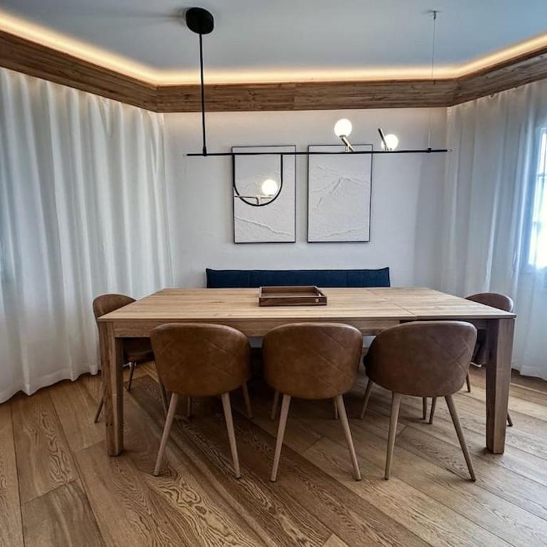Chic Alpine Elegance: Designer Retreat in Samedan - Apartment mit 3 Schlafzimmern - 5