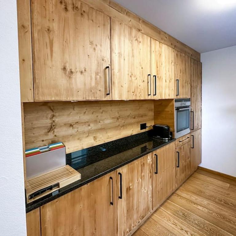 Chic Alpine Elegance: Designer Retreat in Samedan - Apartment mit 3 Schlafzimmern - 7