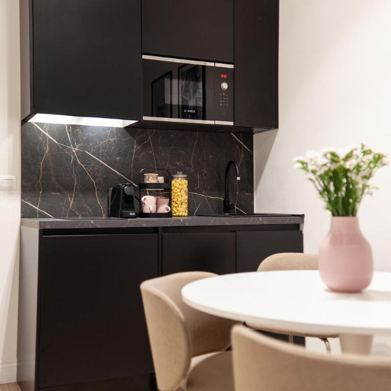 Cavour FillYourHomeWithLove Design Apartment - Appartamento Monolocale - 6