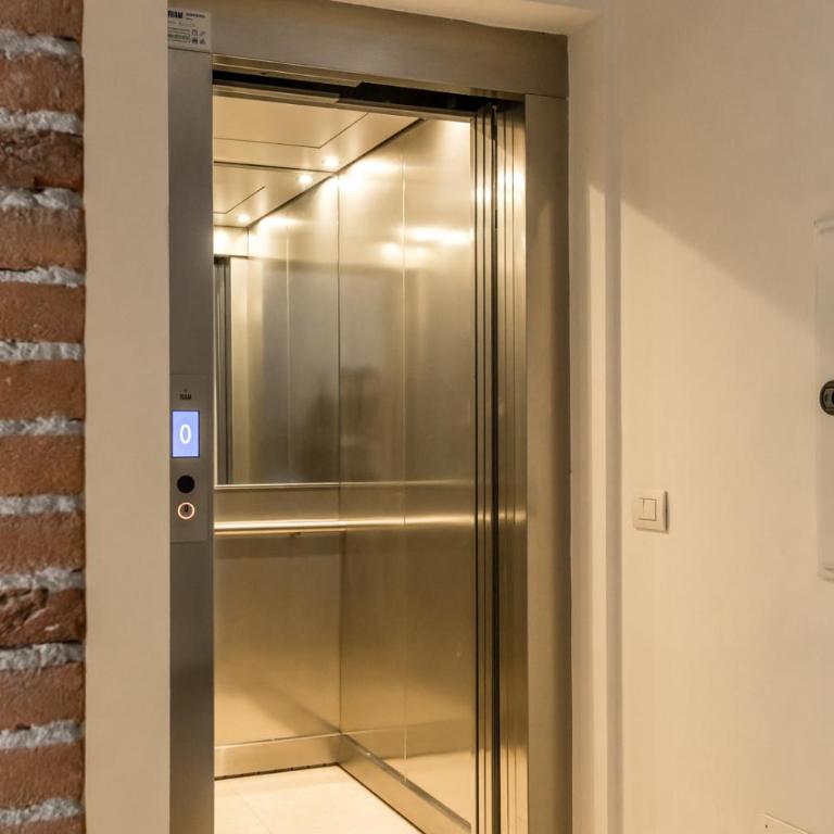 Veronetta Stunning Rooftop with Lift - Appartamento Attico - 36