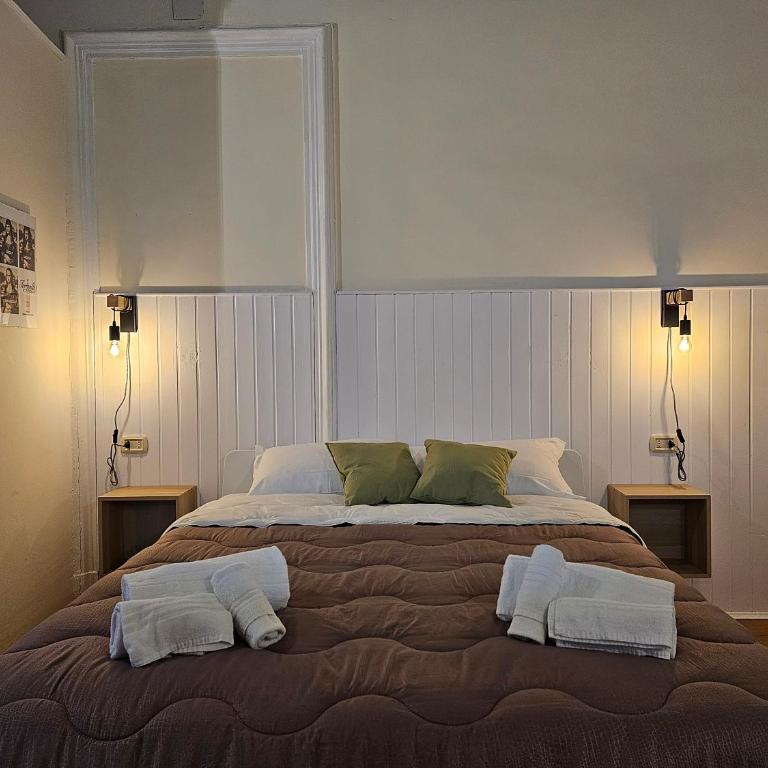 Giardino Siciliano B&B - Family Room with Balcony - 14