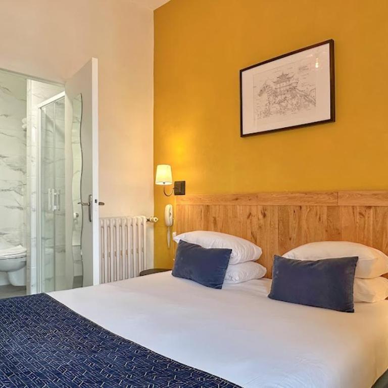 Hôtel Coeur De Loire - Chambre Double - Vue sur Rue - 1
