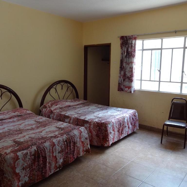 Hotel Del Centro - Standard Double Room with Two Double Beds - 8