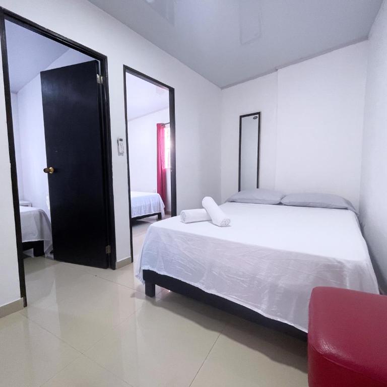 Island Vibes - Standard Family Room - 1