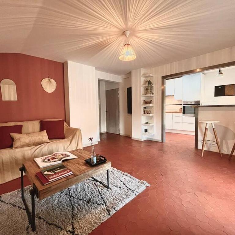 Appartement à pied du centre avec place de parking - Appartement 1 Chambre - 1