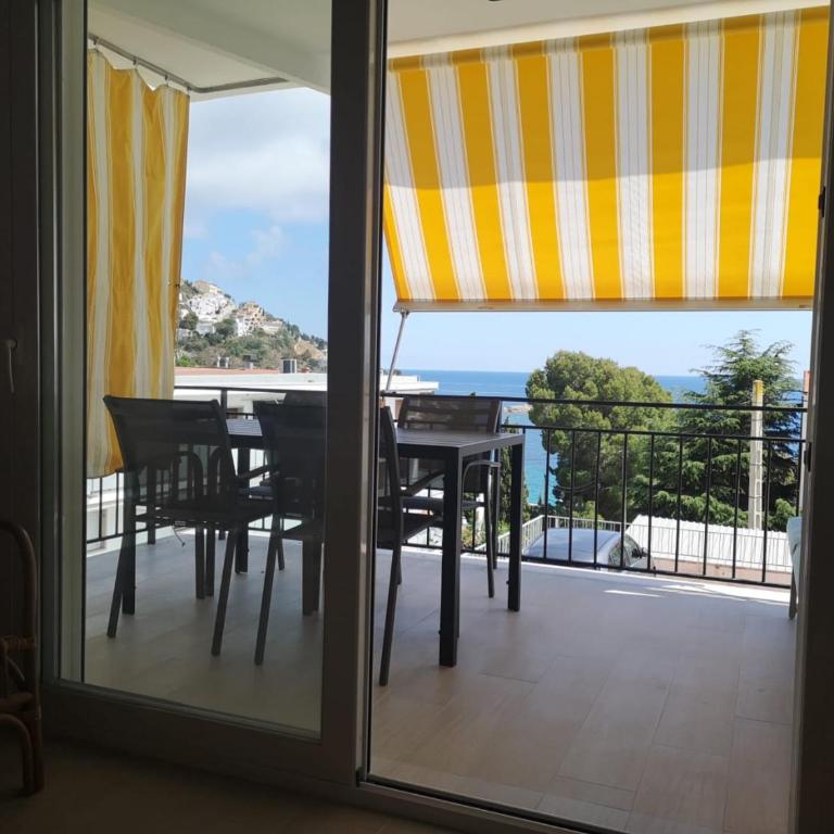 S2 - 2ch, terrasse vue mer, parking, près de la plage - Two-Bedroom Apartment with Terrace and Sea View - 3