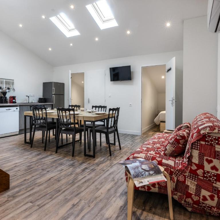 L'Epinette - Gîte de groupe et salle de réception - Appartement en Duplex - 17