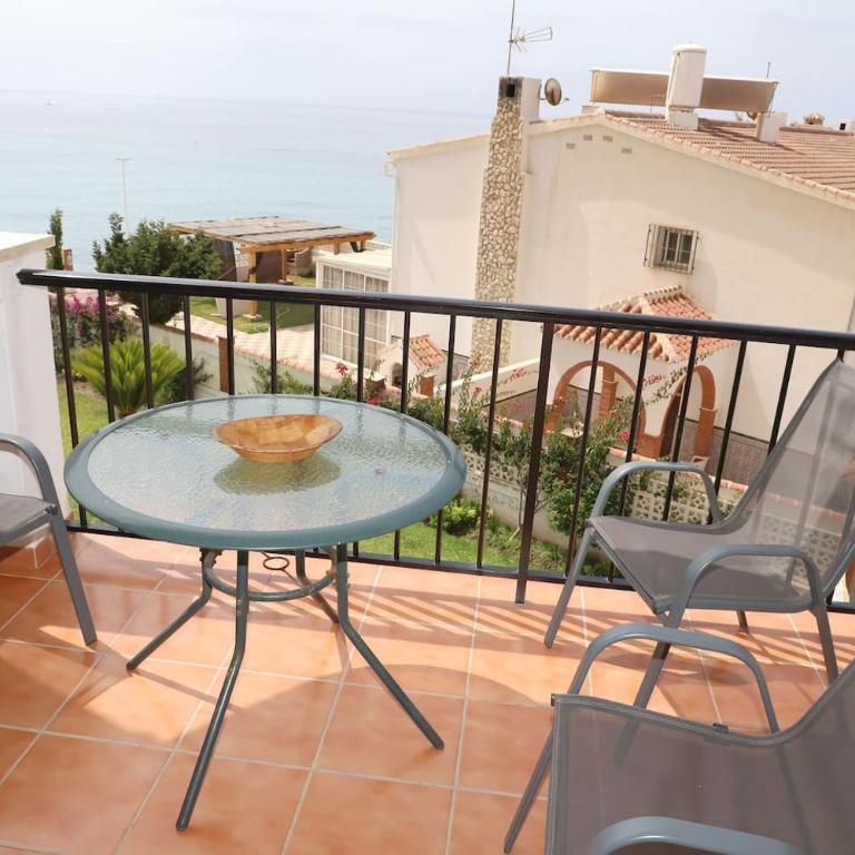 Apartamento en NERJA. Primera línea de playa - Apartamento de 2 dormitorios - 4