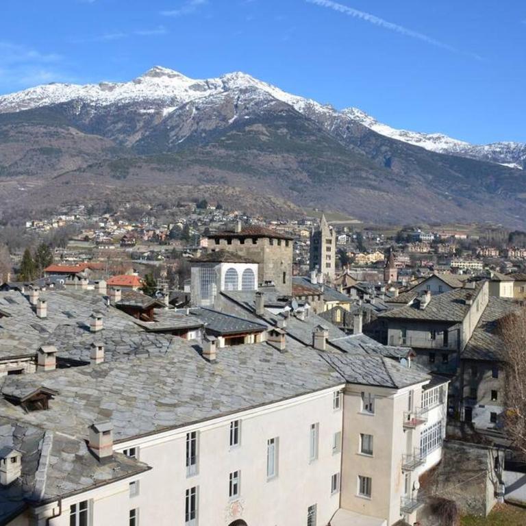 Aosta centro storico e splendida vista panoramica - Apartment with Mountain View - 17