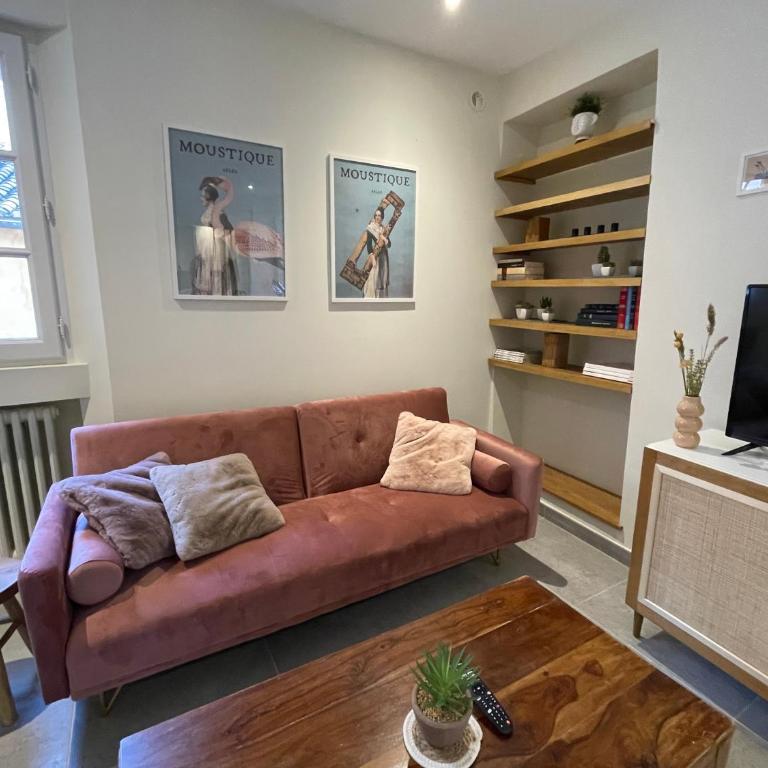 Résidence Léonard - Centre historique Arles - Three-Bedroom Apartment - 2