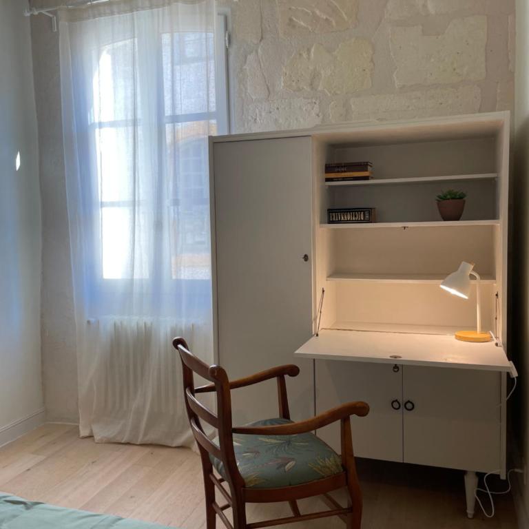Résidence Léonard - Centre historique Arles - Three-Bedroom Apartment - 4
