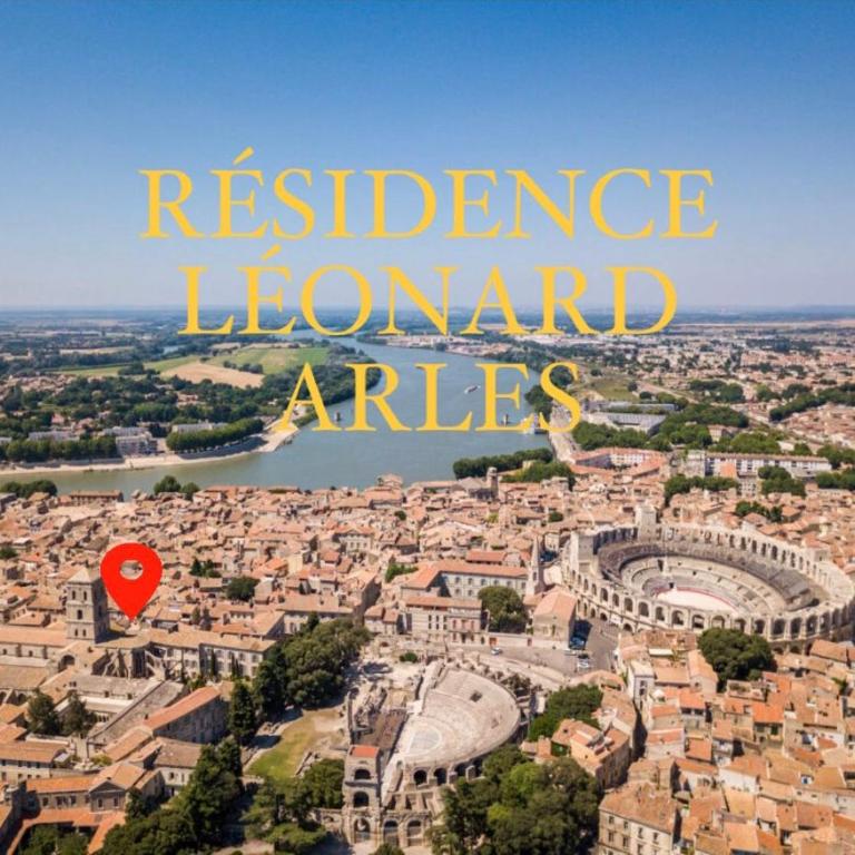 Résidence Léonard - Centre historique Arles - Three-Bedroom Apartment - 16