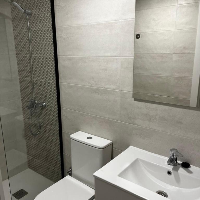 Exyca Plaza Castilla - One-Bedroom Apartment - 15