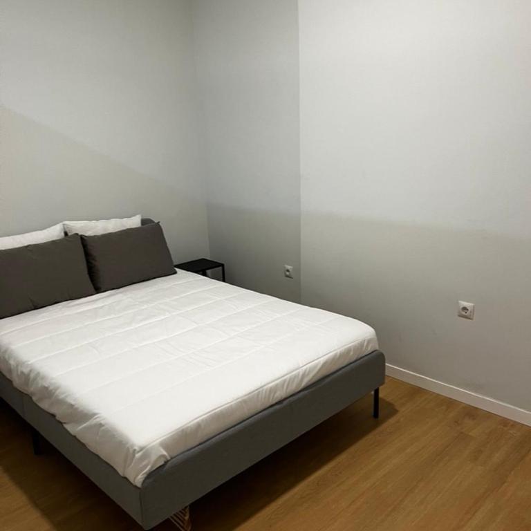 Exyca Plaza Castilla - One-Bedroom Apartment - 25