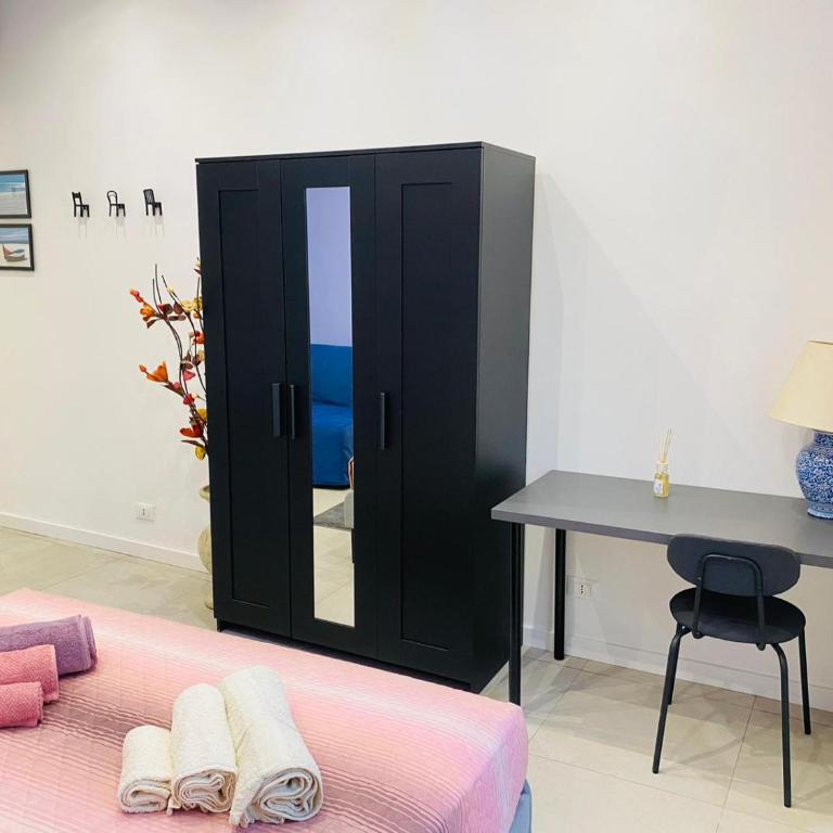 A Casa di Francesco e Maria - Three-Bedroom Apartment - 10