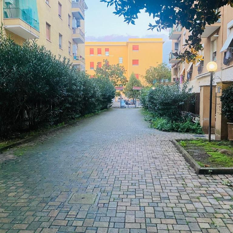 Large Garden - Two-Bedroom Apartment - 42