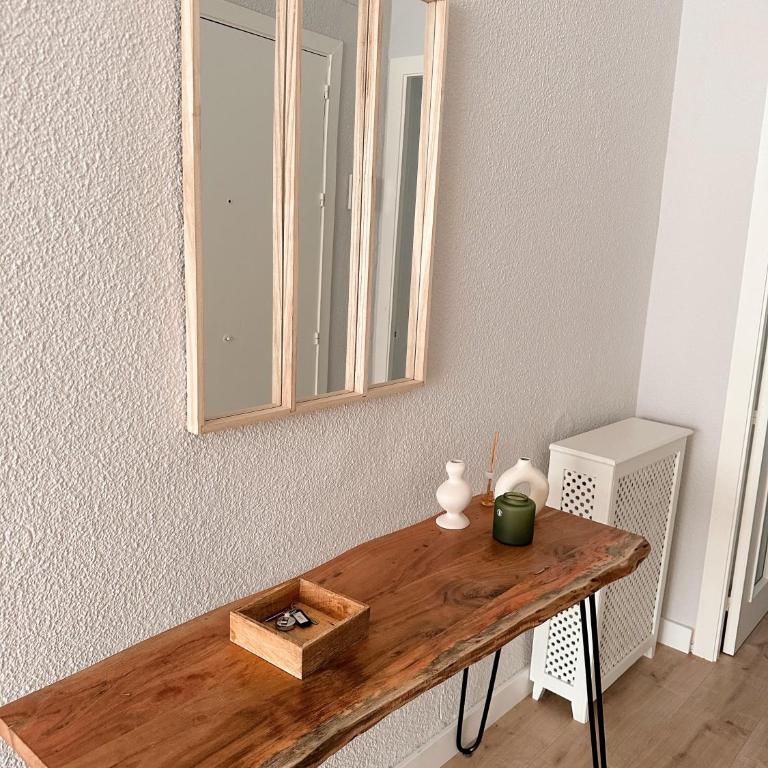CENTER FLAT MEZQUITA - Three-Bedroom Apartment - 6