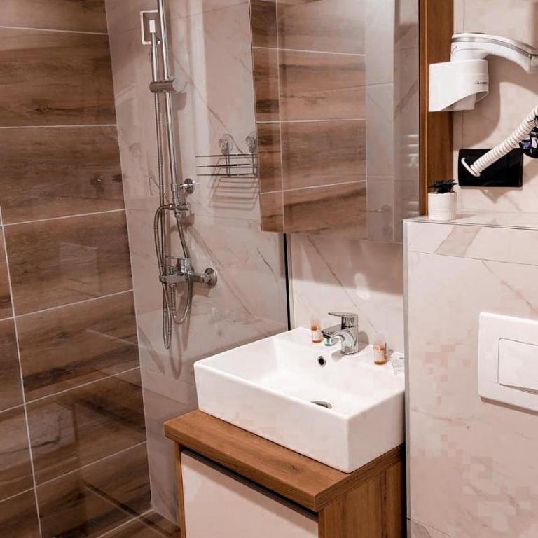 Lukić Apartmani - One-Bedroom Apartment - 5
