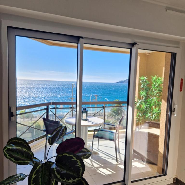 VILLA MAUPASSANT BORD DE MER - Appartement 1 Chambre - 3