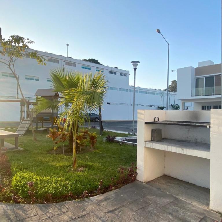Casa en condominio privado, Alberca, terraza a 10 min de Playa Marlin - Three-Bedroom House - 25