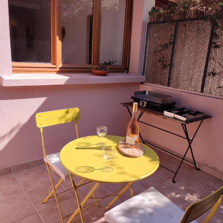 Charmant Studio Lavandou - 500m plage - Studio avec Canapé-Lit - 1