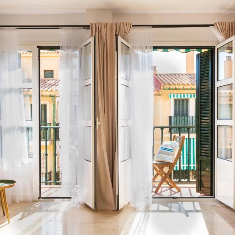 Málaga Centro II: Central and bright apartment with balconies - Apartamento de 3 dormitorios - 11