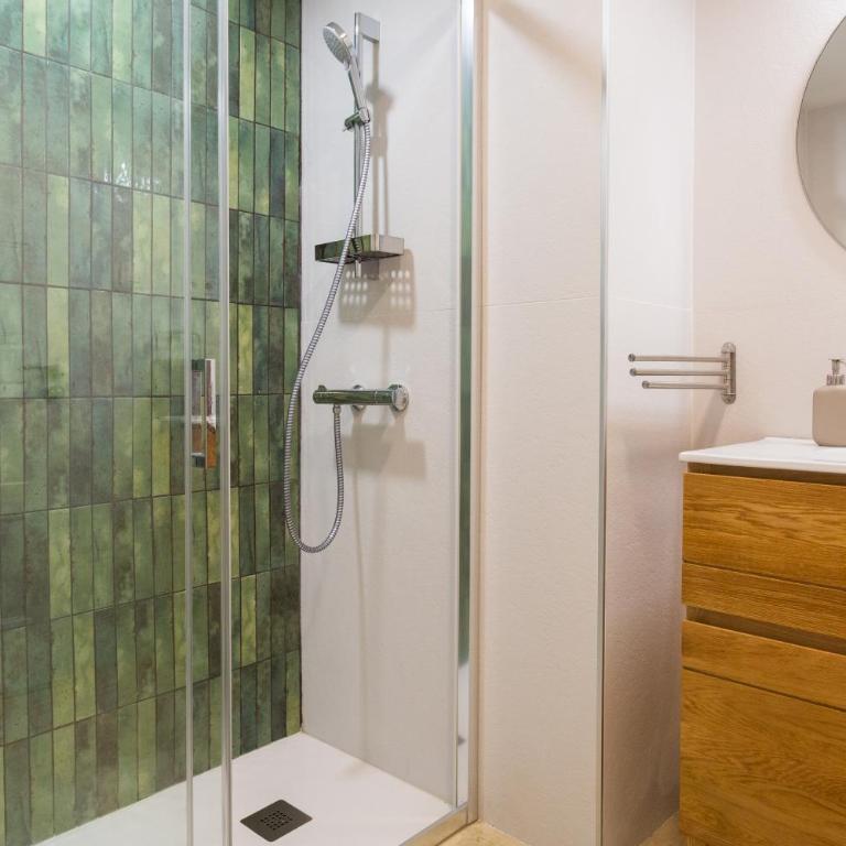 Málaga Centro II: Central and bright apartment with balconies - Apartamento de 3 dormitorios - 9
