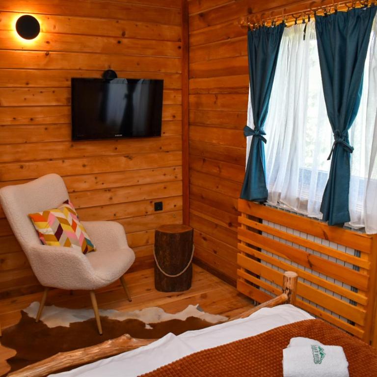 Hotel Rajska Vrata - Deluxe Double Room - 4