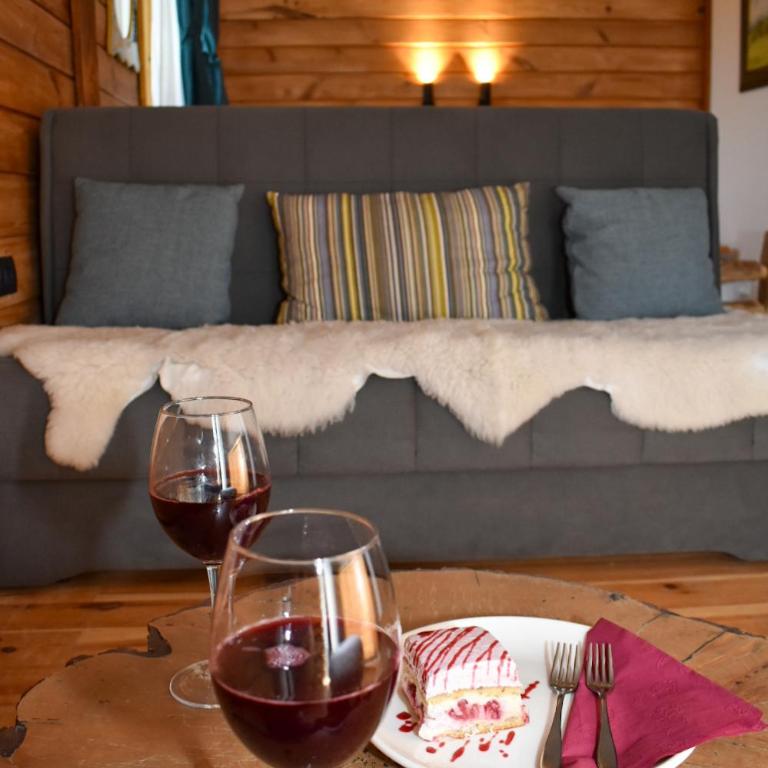 Hotel Rajska Vrata - Family Room with Mountain View - 11