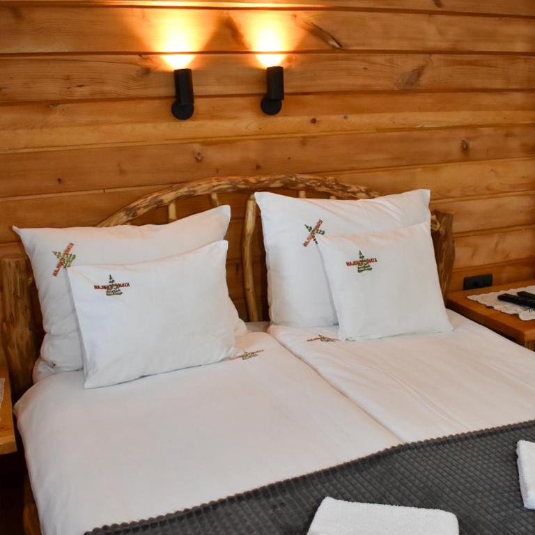 Hotel Rajska Vrata - Family Room with Mountain View - 10