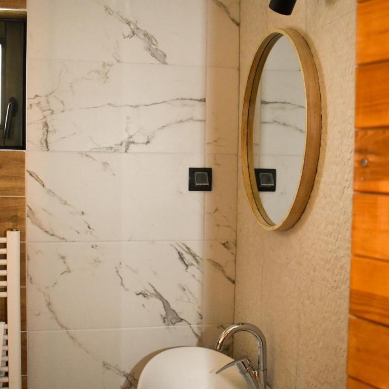 Hotel Rajska Vrata - One-Bedroom Apartment - 4