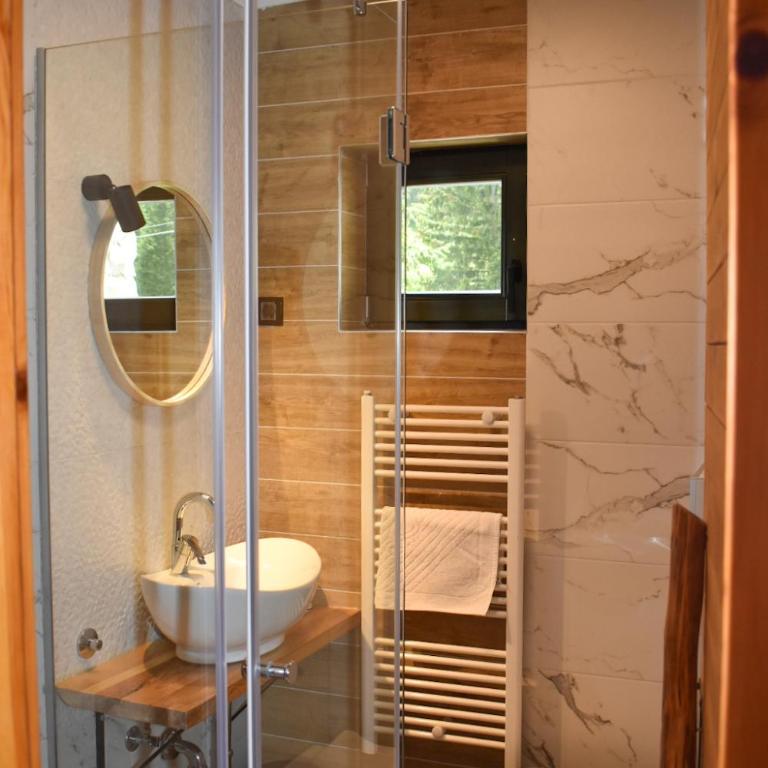 Hotel Rajska Vrata - Family Studio - 11