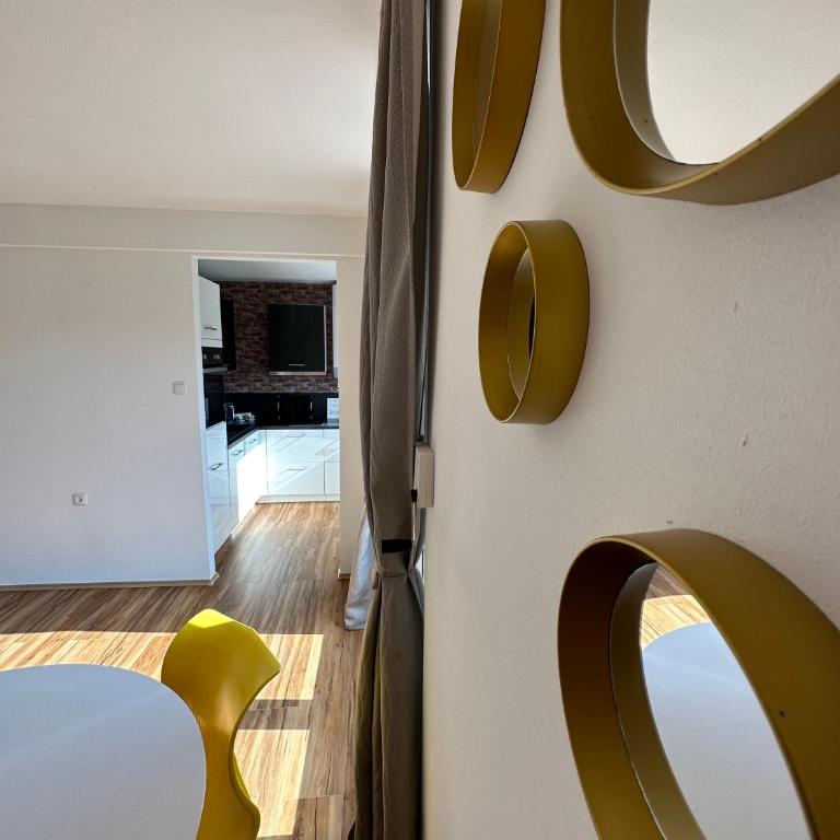 Moderne Apt mit 2 Balkonen, Self check-in, Parking - Appartamento con 2 Camere da Letto - 28