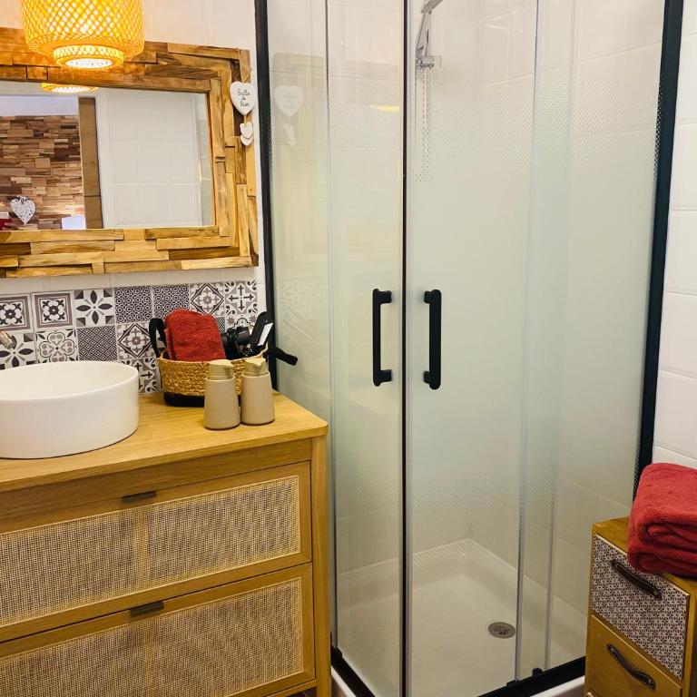Petit cocon cosy proche place Stanislas-Parking & cave vélos - Appartement 1 Chambre - 45