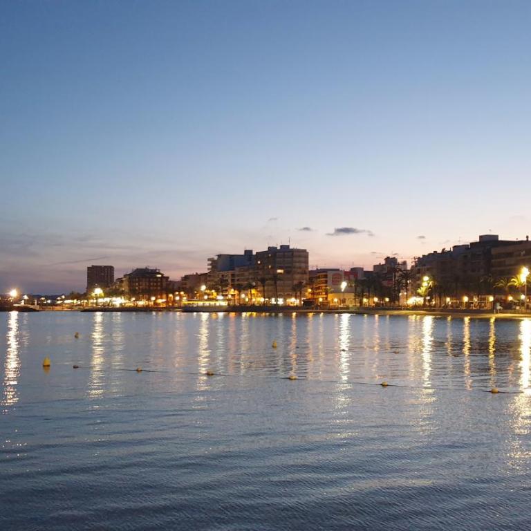 Torrevieja4u Front Sea View Apartment - Apartamento de 3 dormitorios - 34